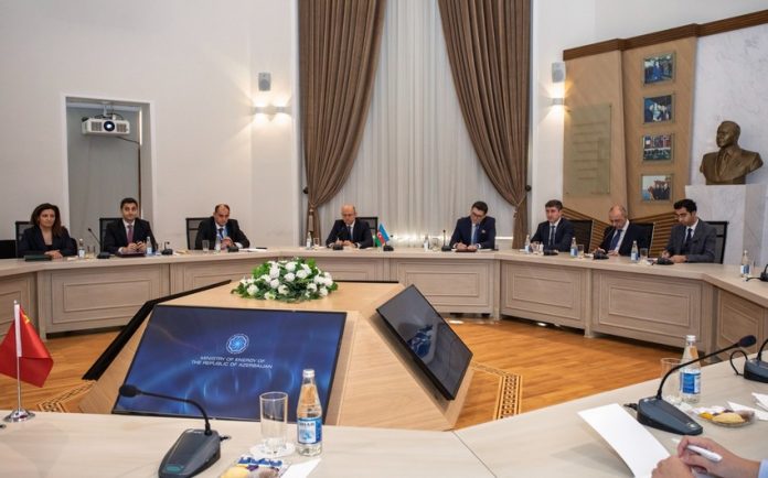 b57c954a-9308-3fc7-86e7-3fd93ce40cd1_850